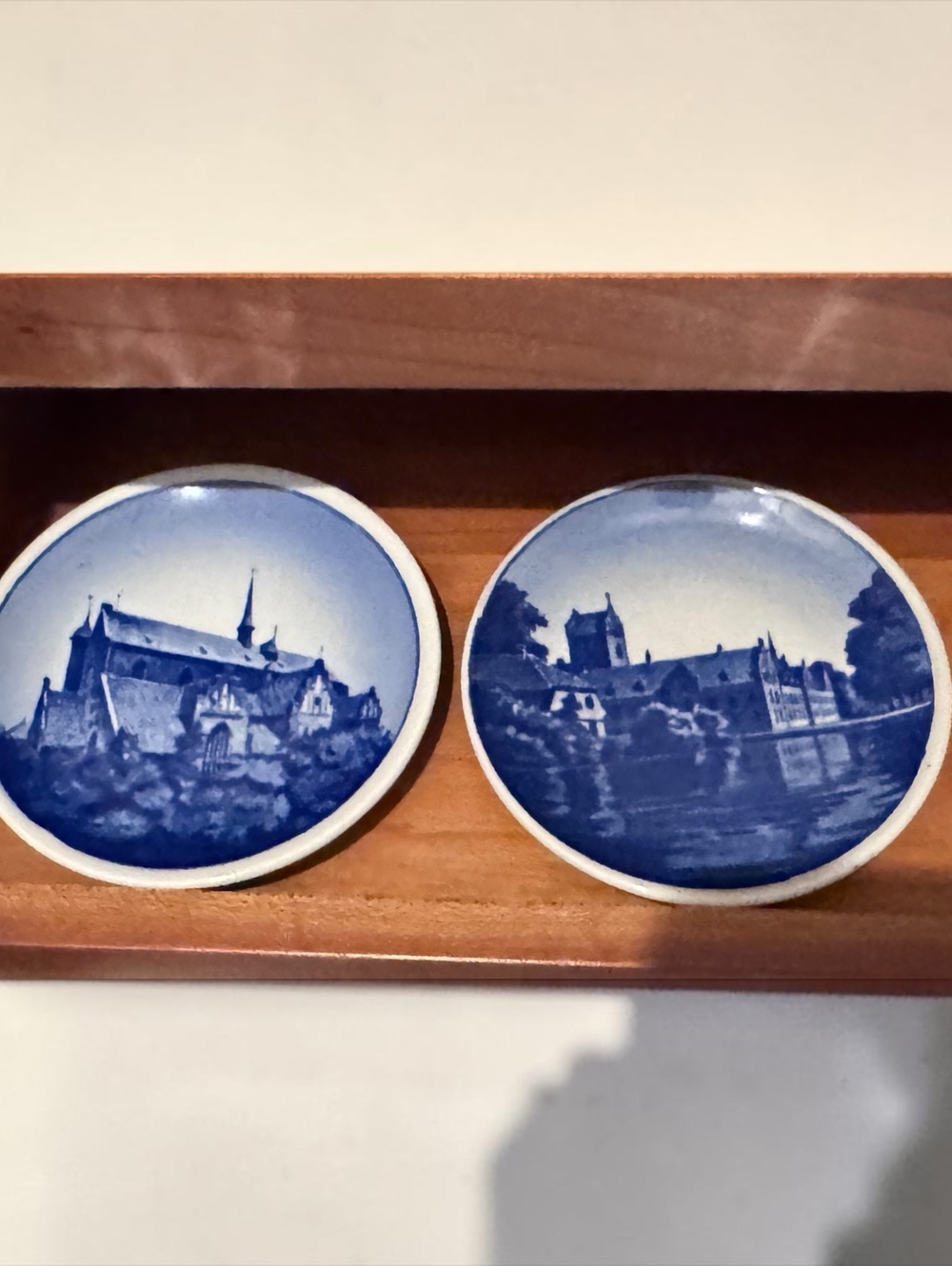 Vintage Royal Copenhagen Mini Plates Pair Blue White Denmark Herlufsholm 71-2010